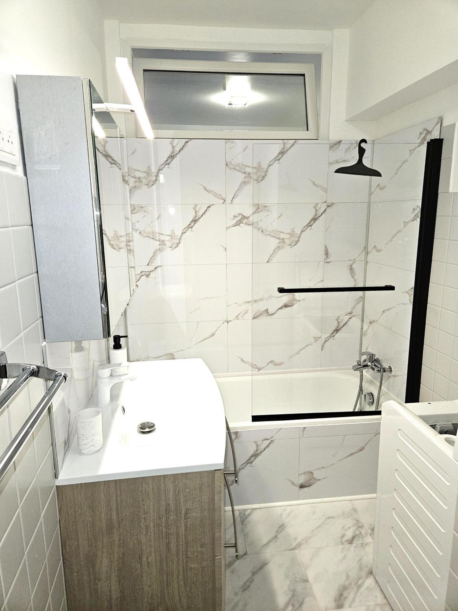 Studio Entre Plages Et Monaco Climatise Parking Roquebrune-Cap-Martin Exterior foto