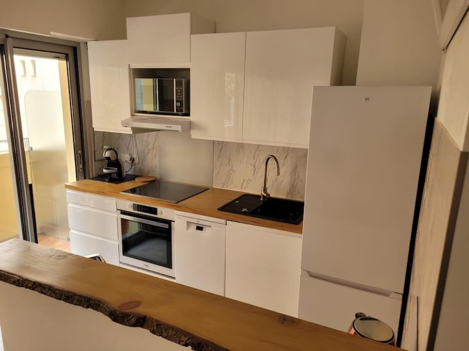 Studio Entre Plages Et Monaco Climatise Parking Roquebrune-Cap-Martin Exterior foto